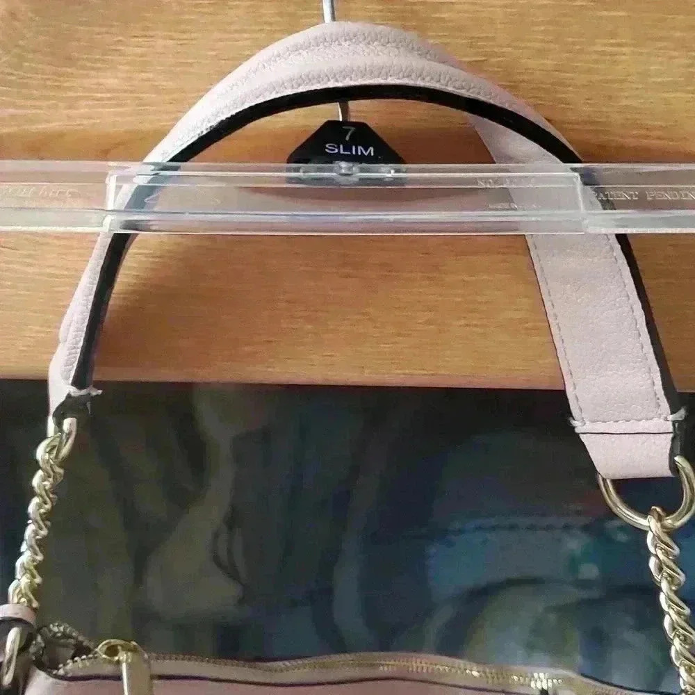 Victoria Secrets pink purse - Picture 2 of 13